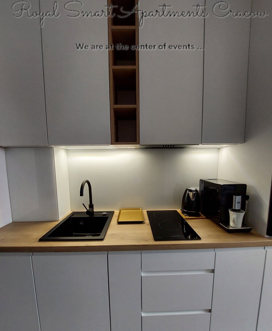 EWELINA PAWŁOWSKA APK NIERUCHOMOŚCI - 2